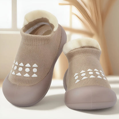 Baby Sock Shoes Infant Cozy Slippers Newborn Crib Shoes for 6 9 12 24 36months Boys Girls Toddlers Indoor Outdoor Adorable Walking Shoes Lightweight Breathable Durable little kids Sneakers for 0 1 2 3yrs old