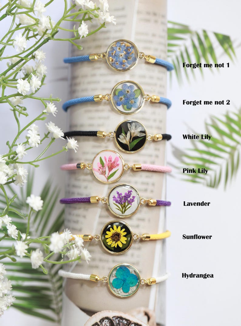 Birth Month Flower Bracelet Personalized Birthday Gift Pressed Flower Adjustable Bracelet Forgetme not Lavender Hydrangea Sunflower Bracelet