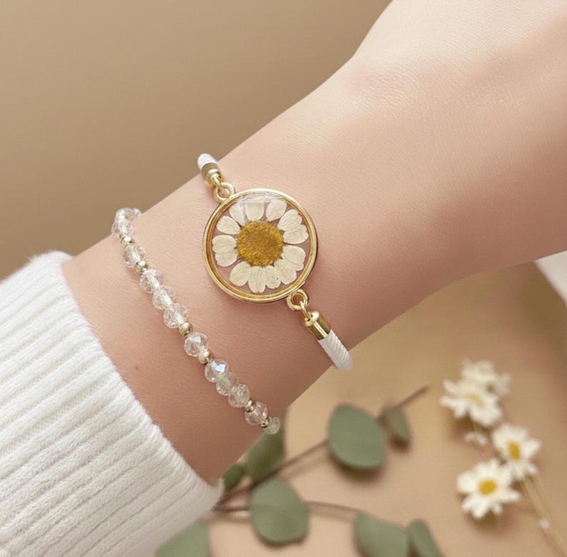 Birth Month Flower Bracelet Personalized Birthday Gift Pressed Flower Adjustable Bracelet Forgetme not Lavender Hydrangea Sunflower Bracelet