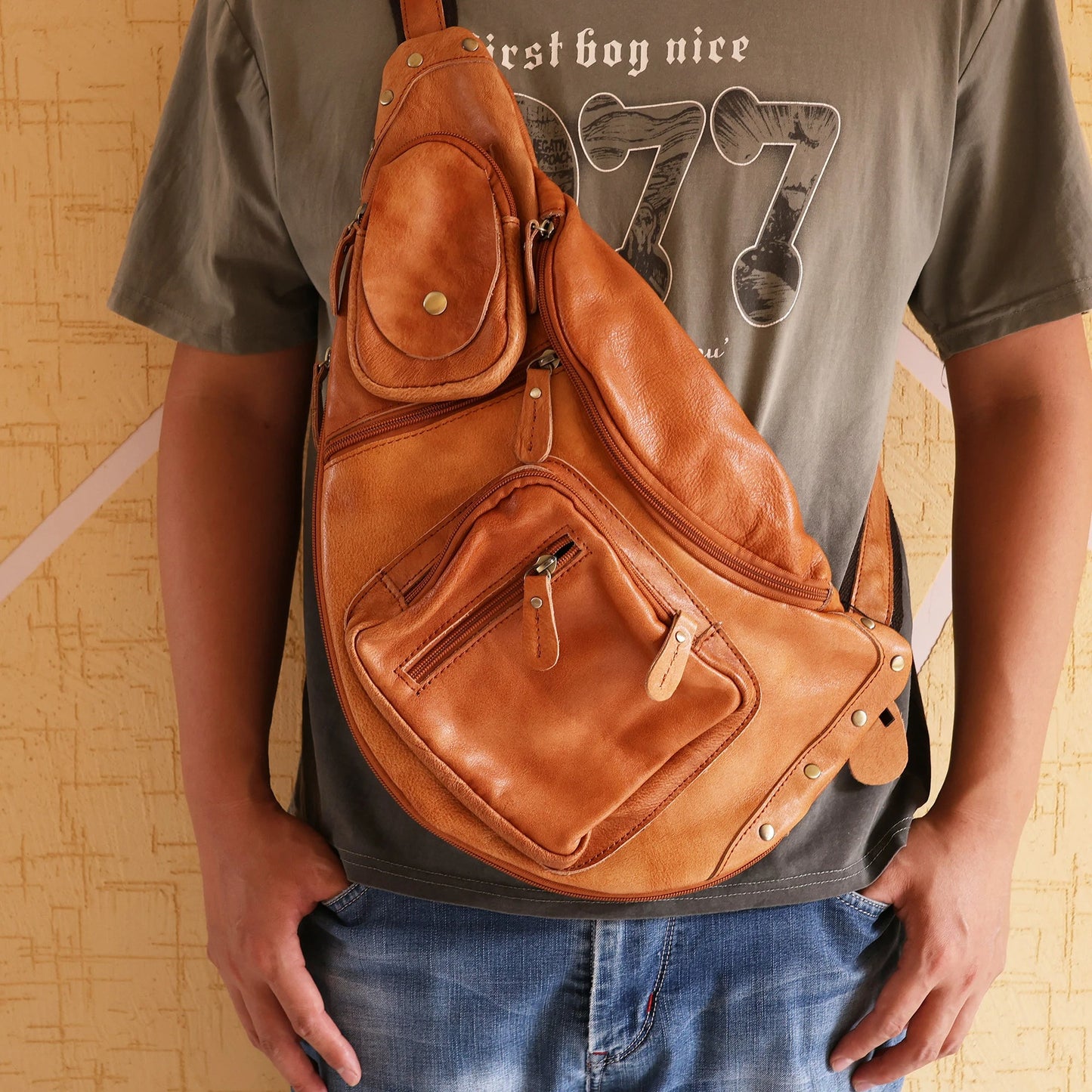 The Vintage Men’s 100% Full-Grain Cowhide Leather Sling Bag